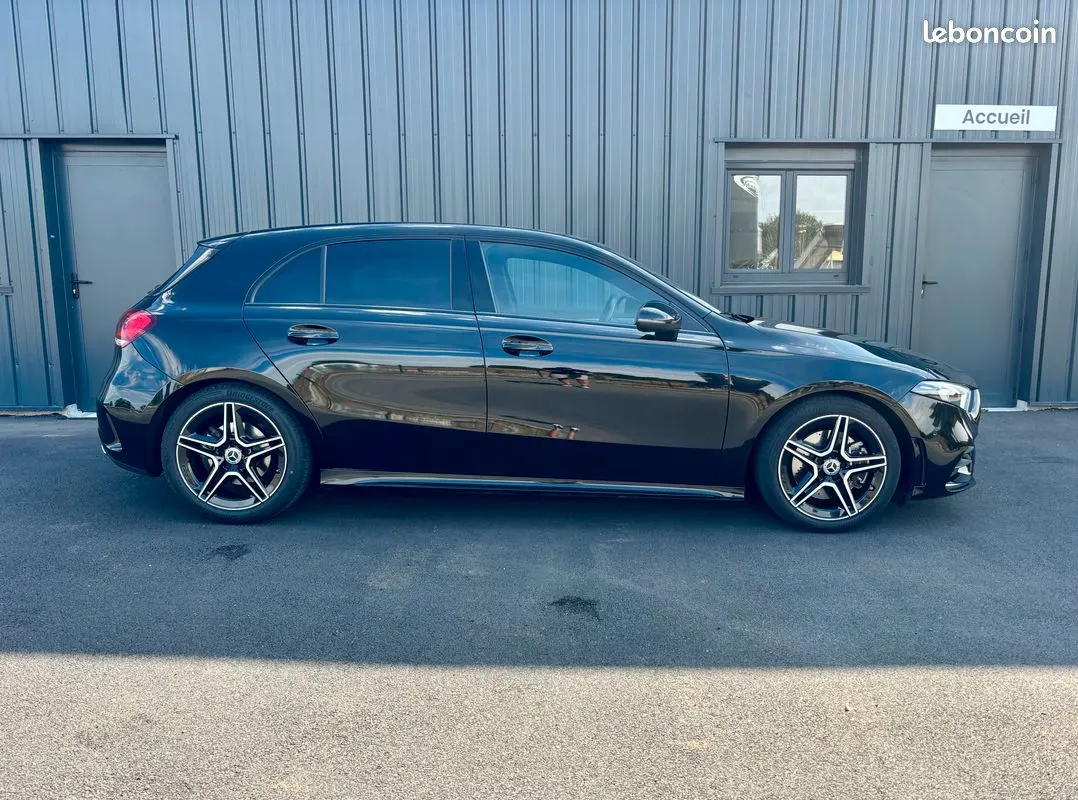 Mercedes Classe A 220 AMG Line noire — photo 2