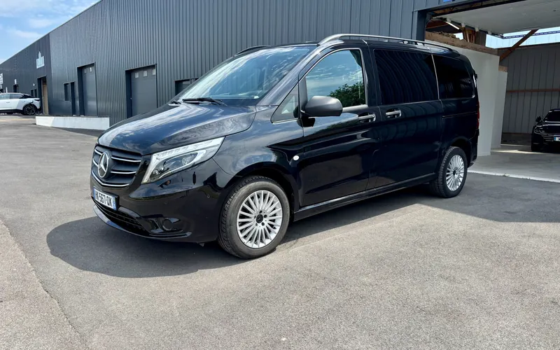Mercedes-Benz Vito noir importée d'Allemagne par TD Importation